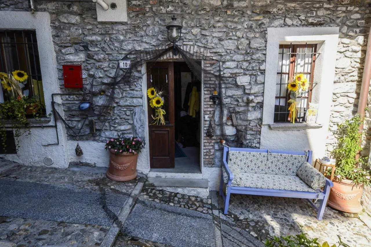 Il Sogno Di Claudia Apartment Gera Lario 0*,  Italy
