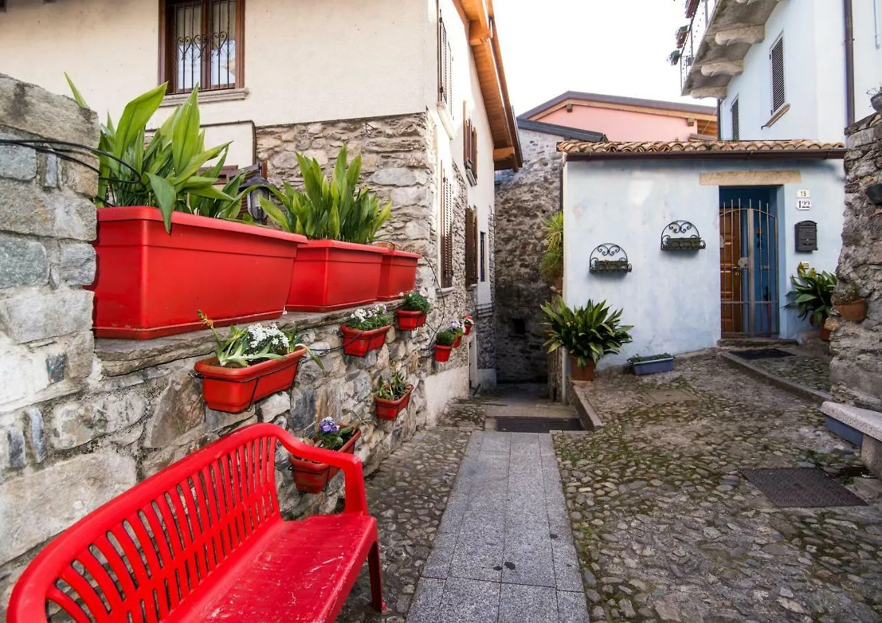 Il Sogno Di Claudia Apartment Gera Lario Italy
