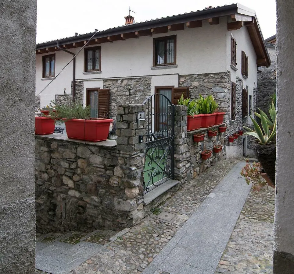 Il Sogno Di Claudia Appartement Gera Lario 0*,  Italië