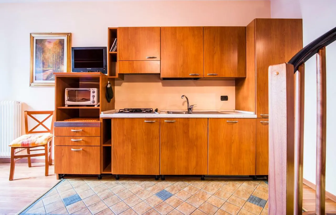 Il Sogno Di Claudia Apartment Gera Lario 0*,